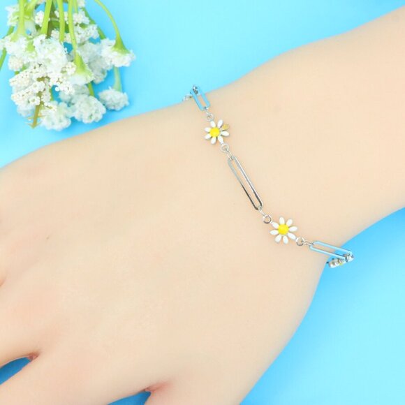 Chic & Stylish Bracelet – A Thoughtful Gift for Women and Girls, DYC1062 - Picture 8 of 9